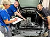 Volkswagen Mitarbeiter bei der Arbeit