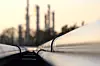Pipeline vor Raffinerie