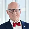 Dr. h. c. Klaus Endress wird nach fast 45 Jahren seine aktive Mitarbeit bei Endress+Hauser beenden.