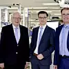 Jumo-Geschäftsführer Bernhard Juchheim, Dimitrios Charisiadis und Michael Juchheim
