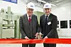 Stephan Weil, Ministerpräsident von Niedersachsen (links), und Dirk Bremm, Leiter des Unternehmensbereichs Coatings der BASF, haben das neue Gebäude in Langelsheim eingeweiht.