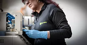 De Nora Permelec soll ein Hochleistungselektrolysesystem für die von Tuleva geplante Lithiumhydroxid-Monohydrat-Raffinerie in den USA liefern. Den Gesamtwert der geplanten Anlagen schätzen die Vertragspartner derzeit auf über 10 Mio. Euro.